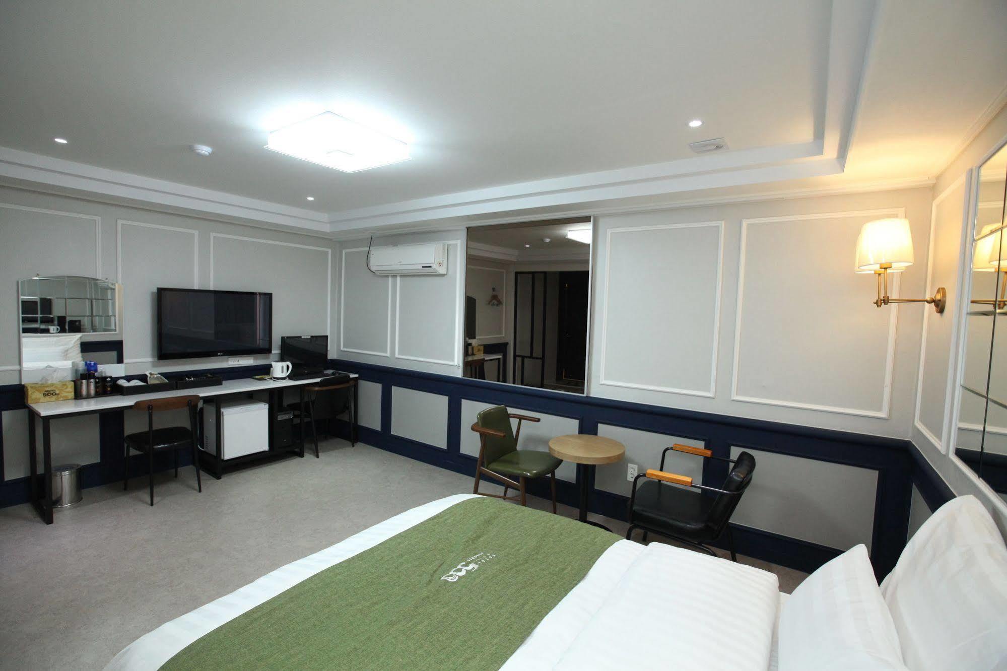Hotel 500Th Mokpo Eksteriør bilde