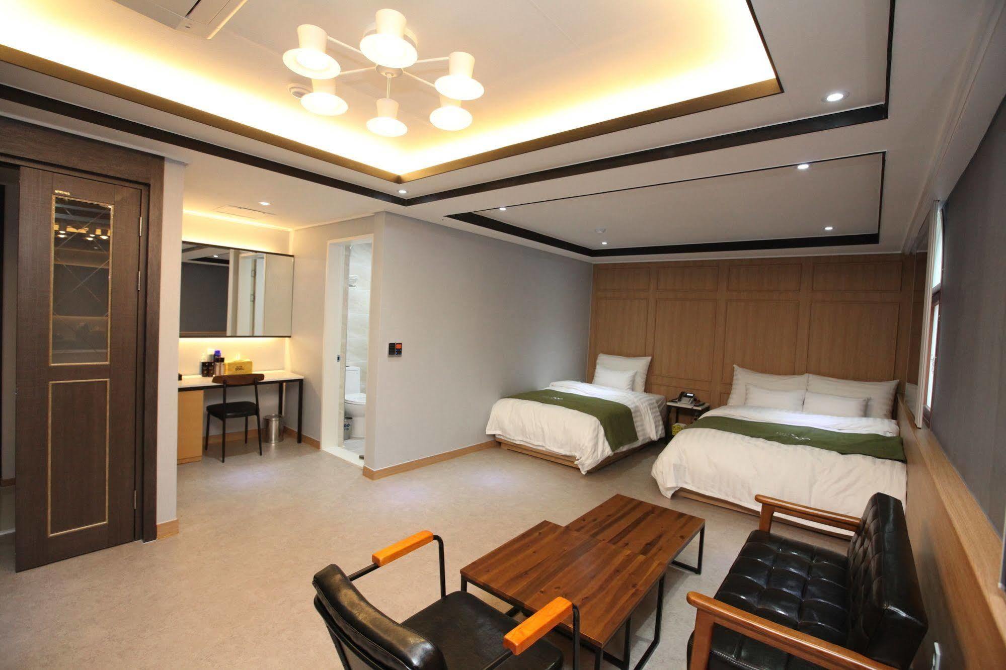 Hotel 500Th Mokpo Eksteriør bilde